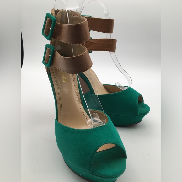 BERTINNI Suede Platform Sandals - Picture 4 of 8